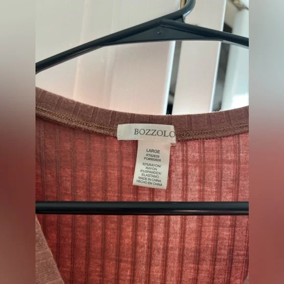 Brown baby tee/ crop top - Picture 2 of 2